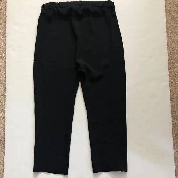Jarbo Black Crepe Capri Pant size 1 (small) - Picture 6 of 8